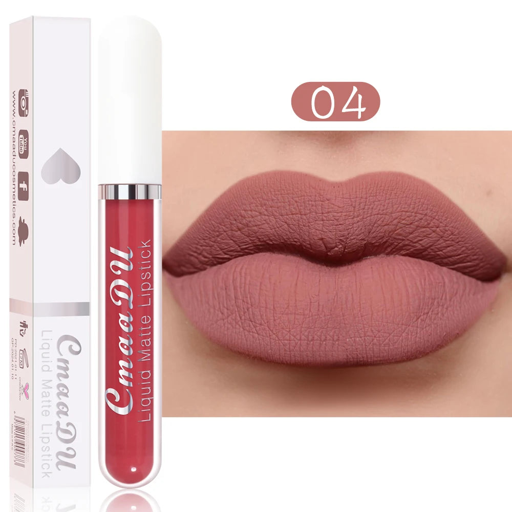 Brillo labial mate CmaaDu: labial resistente al agua y de larga duración en intensos tonos rojos.