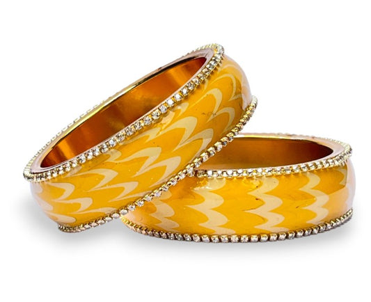 LuxuryGlow Metal Bangles Artful Luxury Marble Wave Gold Brass Lac Bangles – Handcrafted Metal Elegance by