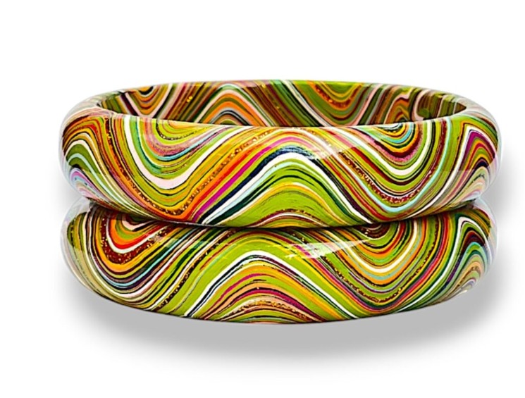 LuxuryGlow Lac Bangles  SparkleWave Luxe – Handcrafted with Vibrant Colors & 18K Gold Sparkle |