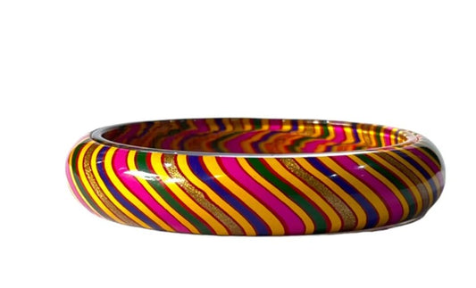 LuxuryGlow GlassBangles Glamour in Glass Handmade Leheriya – Jaipur’s Glossy Lac Artistry