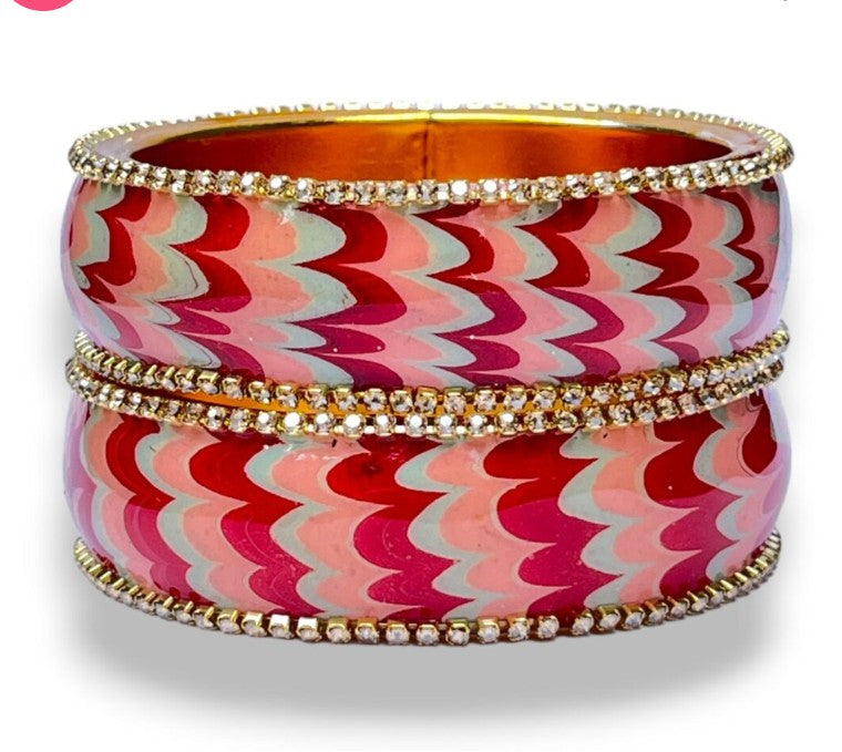 LuxuryGlow Metal Bangles Artful Luxury Marble Wave Gold Brass Lac Bangles – Handcrafted Metal Elegance by