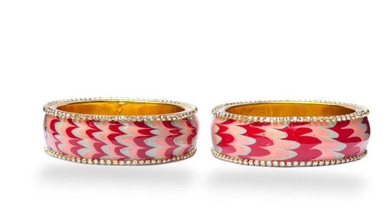 LuxuryGlow Metal Bangles Artful Luxury Marble Wave Gold Brass Lac Bangles – Handcrafted Metal Elegance by