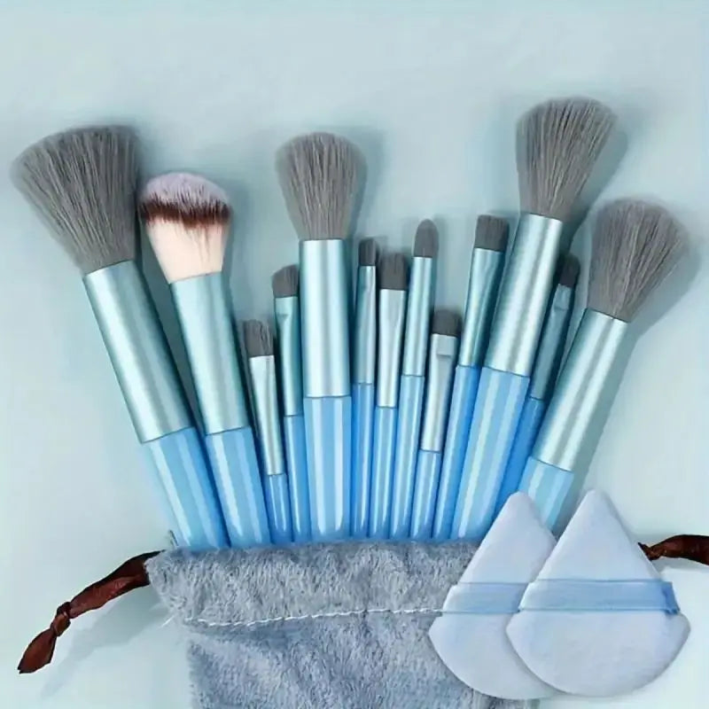 Juego de brochas de maquillaje suaves profesionales LuxuryGlow: 13, 14, 15 y 16 piezas para base, sombras de ojos, polvos y kabuki.