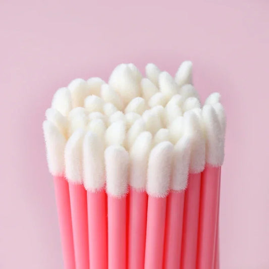 Aplicadores de brillo labial desechables CNKESS (50/100 pinceles suaves)