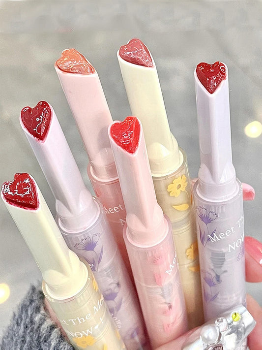 Lápiz labial Gege Bear Honey: labial hidratante en gelatina con acabado brillante.