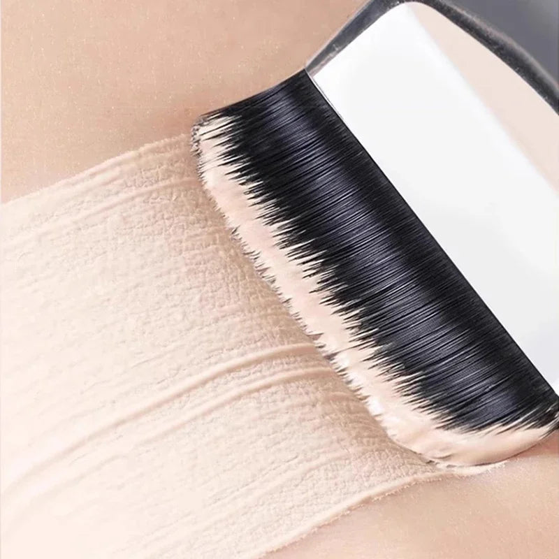 Brocha coreana ultrafina LuxuryGlow para base de maquillaje: herramienta perfecta para aplicar prebase y corrector