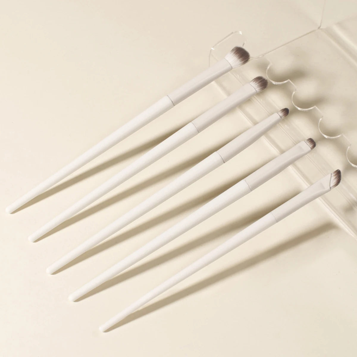 مجموعة فرش مكياج فاخرة من لاكشري جلو، ١٠ قطع | أدوات كريم الأساس والدمج ومكياج العيون