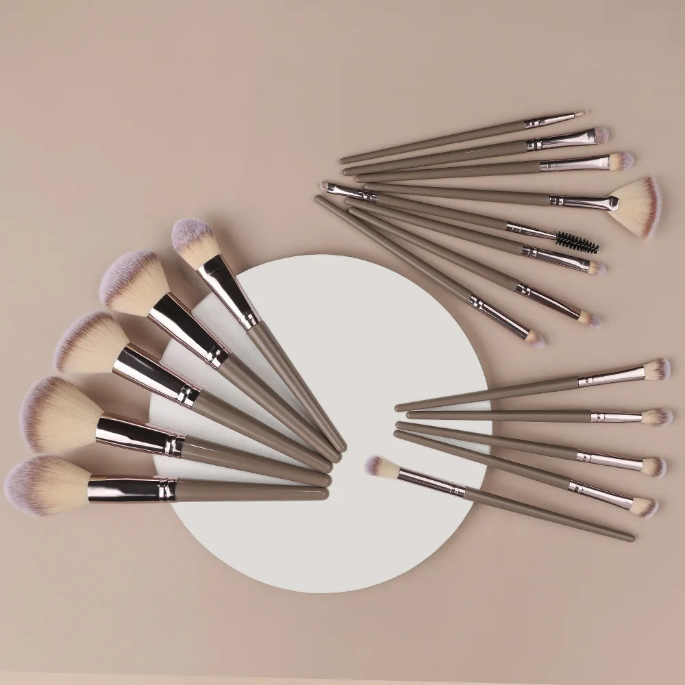 ZSRUNHUI 1–20 Pcs Professional Makeup Brush Set – Soft, Precise & Multi-Use