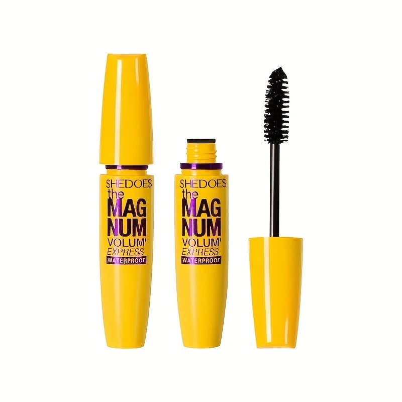 Máscara de pestañas líquida Luxury Glow 4D Black: fórmula que espesa, alarga y riza las pestañas.
