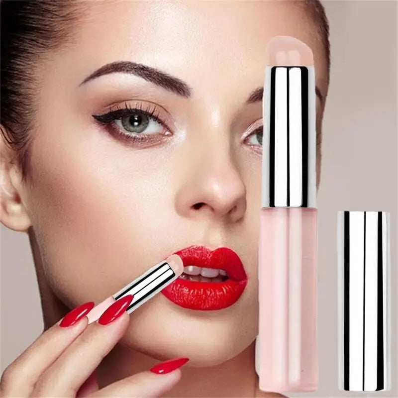 Pincel labial de silicona LuxuryGlow con funda: reutilizable, portátil y resistente al polvo.