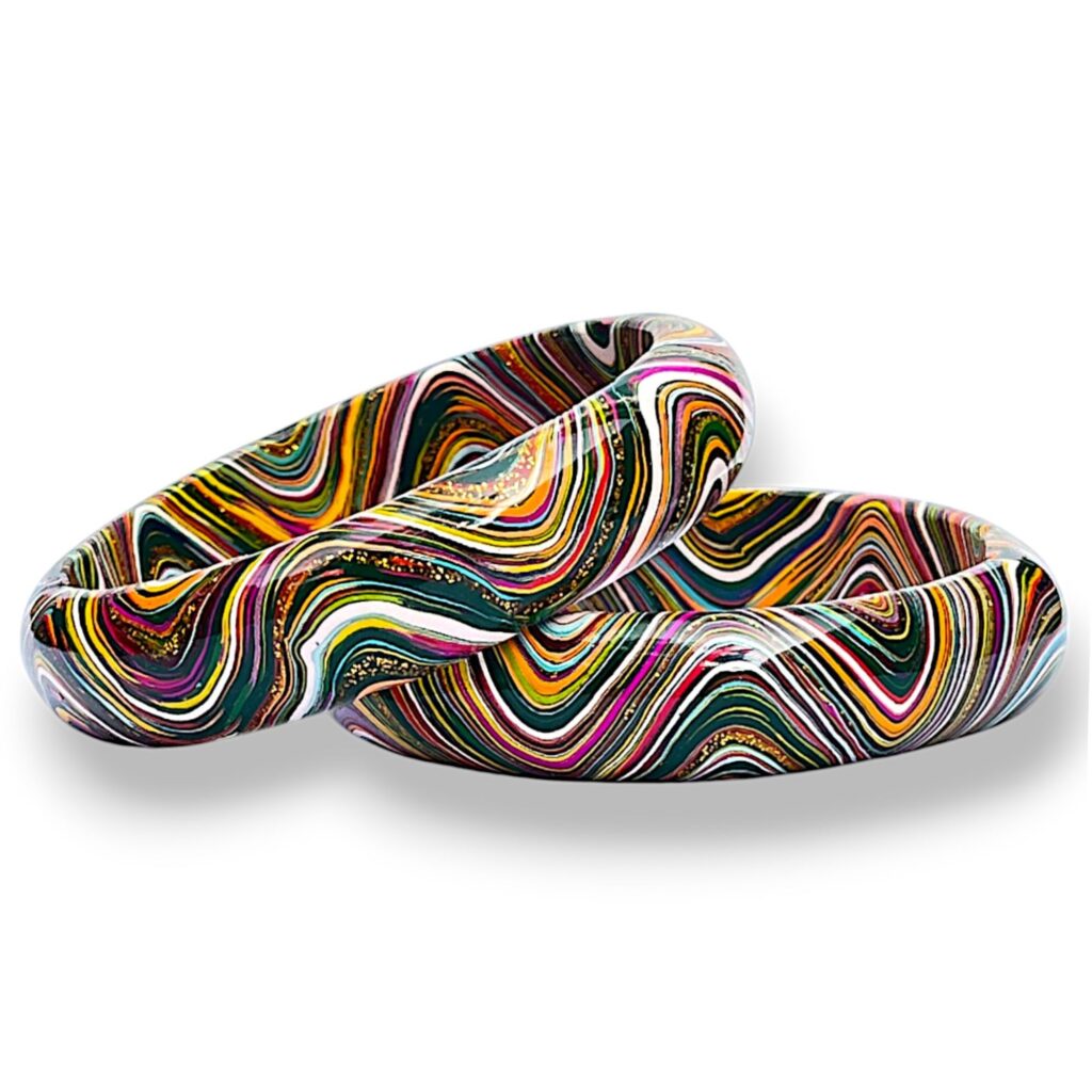 LuxuryGlow Lac Bangles  SparkleWave Luxe – Handcrafted with Vibrant Colors & 18K Gold Sparkle |