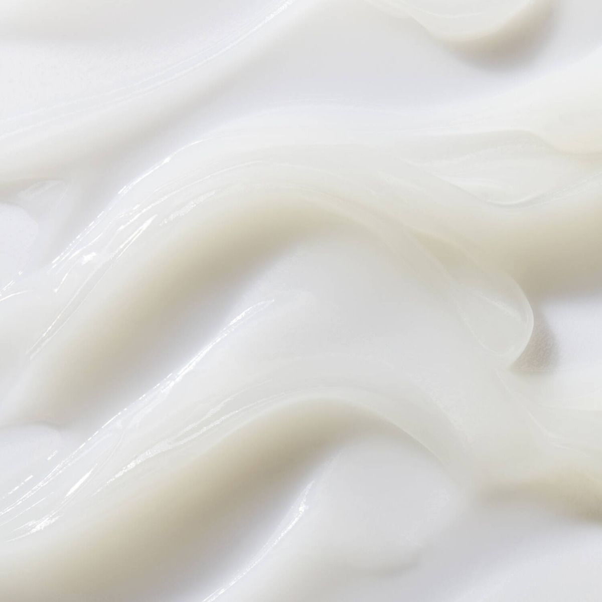 Clearly Corrective Brightening Moisture Treatment – Dark Spot & Tone Corrector