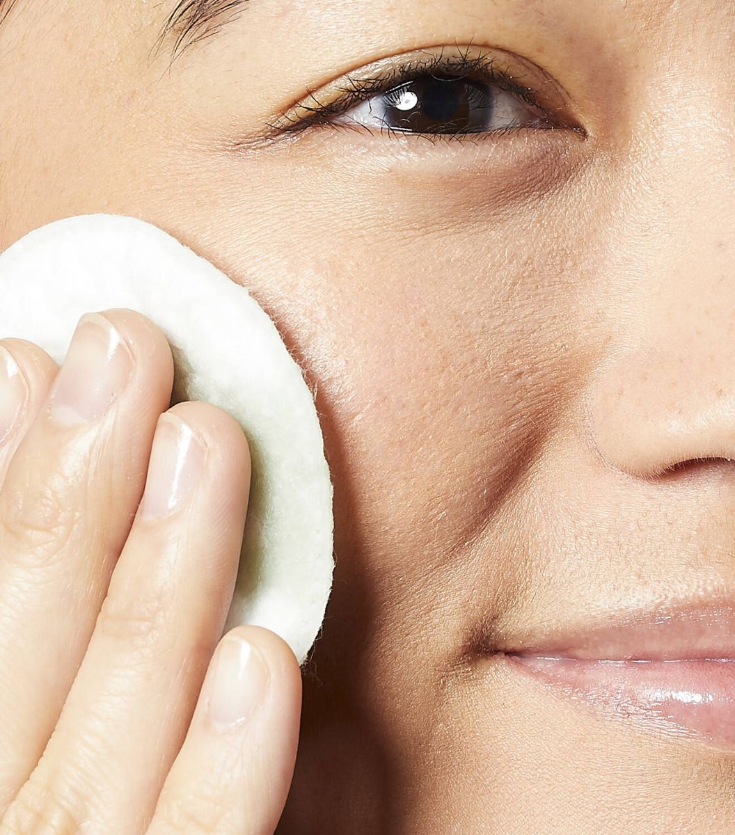 KIEHL’S Cucumber Herbal Alcohol-Free Toner – Gentle Hydration & Skin Balancing