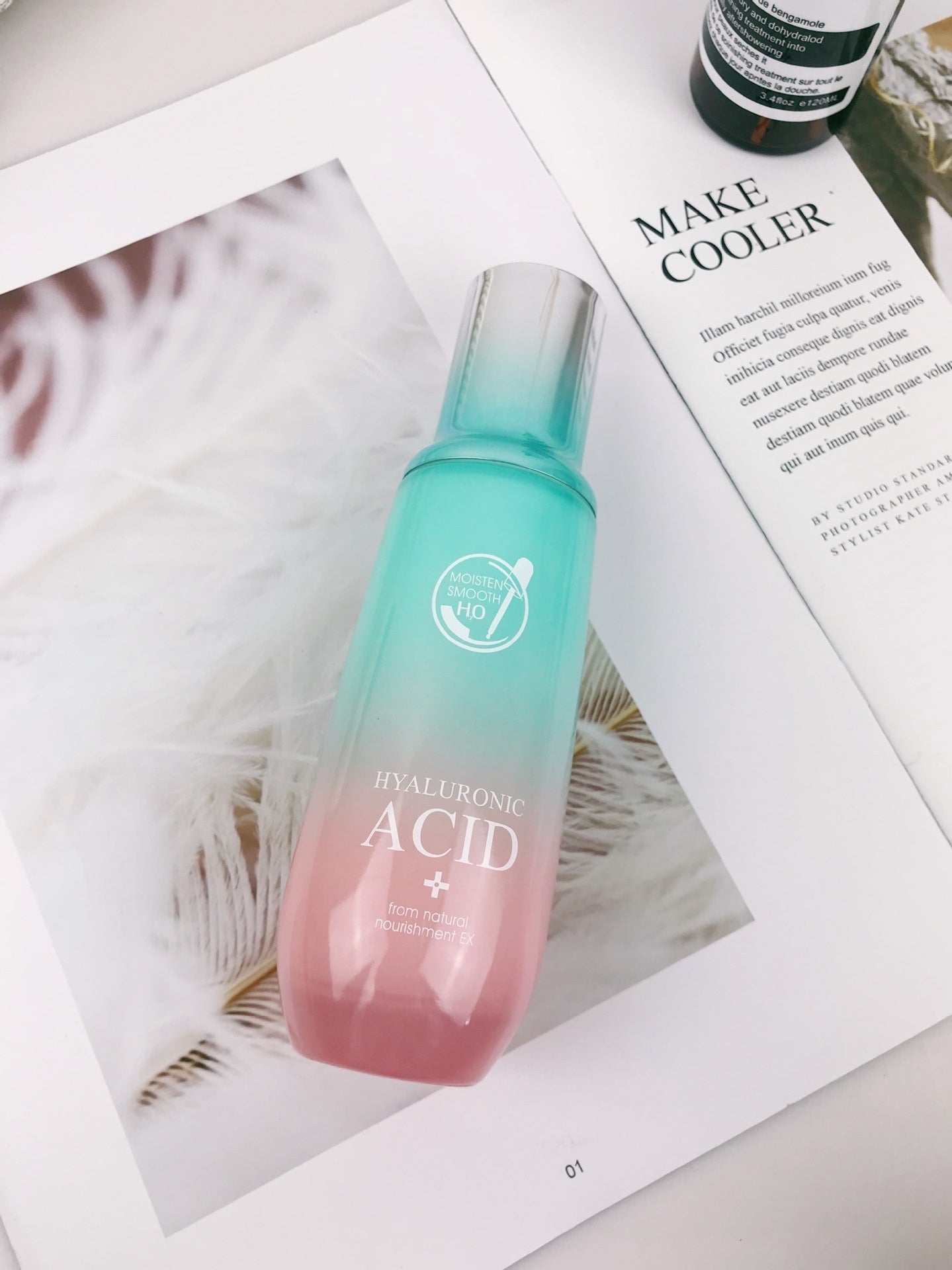 Set de cuidado facial 6 en 1 con ácido hialurónico de Qiqian para una hidratación profunda y una luminosidad radiante.